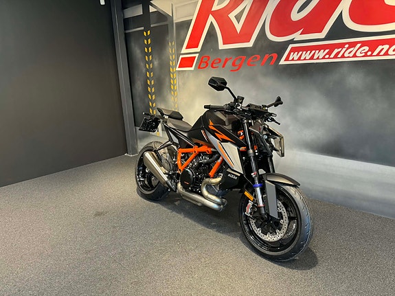 KTM 1390 Super Duke R EVO 3 of 19
