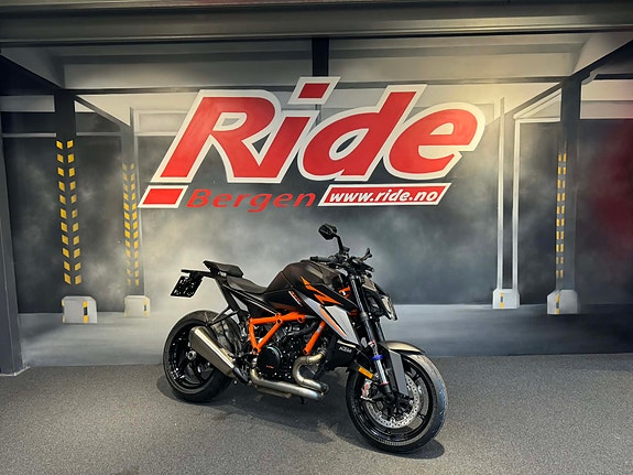 KTM 1390 Super Duke R EVO 19 of 19