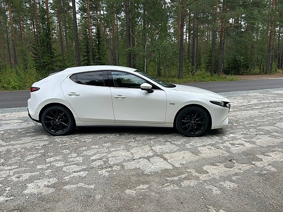 Mazda 3 3 of 5