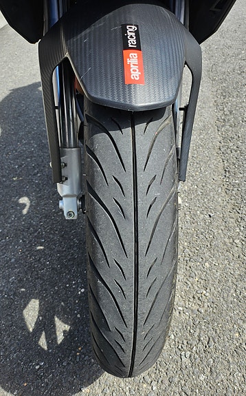 Aprilia RS 125 Tuono 10 of 11