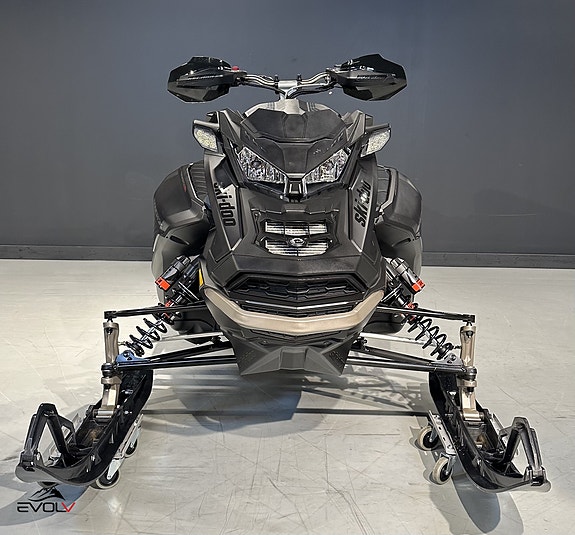 Ski-doo MACHZ STD 900 ACE Turbo R