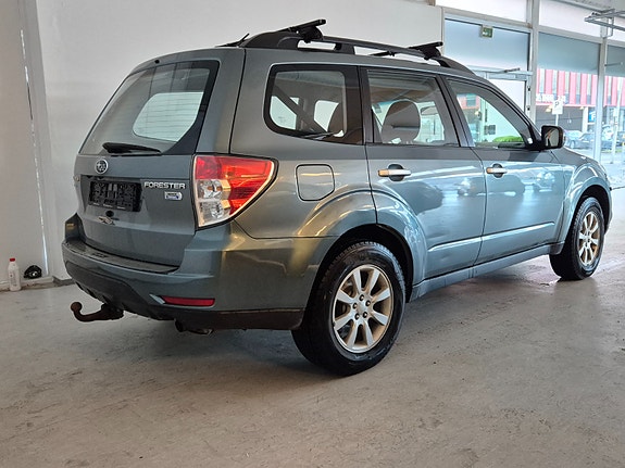 Subaru Forester 5 of 5