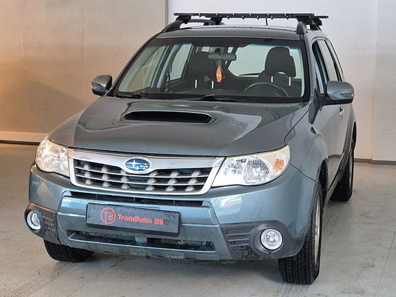 Subaru Forester 2 of 5