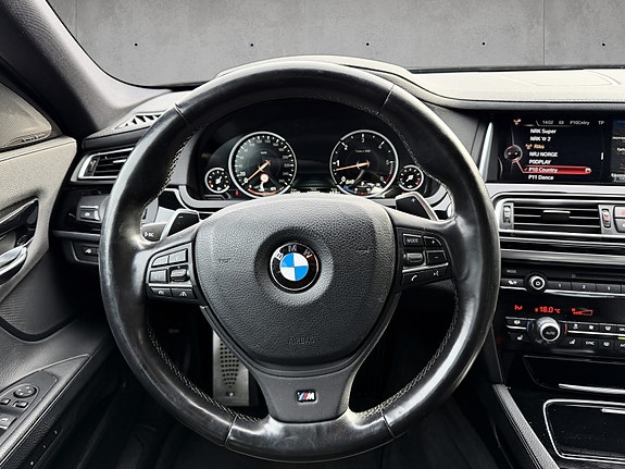 BMW 740d 12 of 27