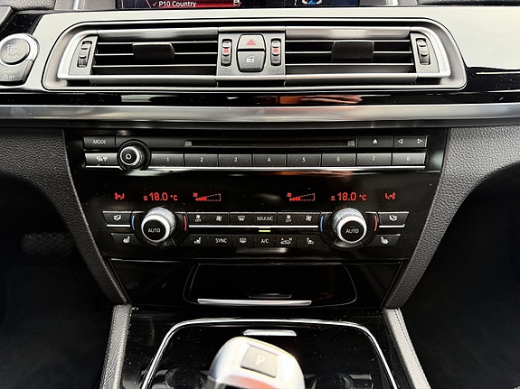BMW 740d 16 of 27