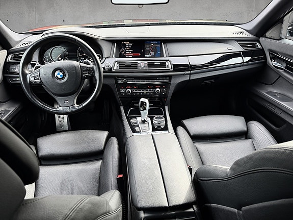 BMW 740d 11 of 27