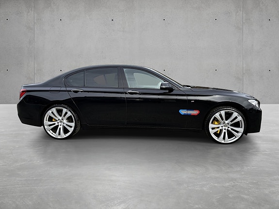 BMW 740d 8 of 27