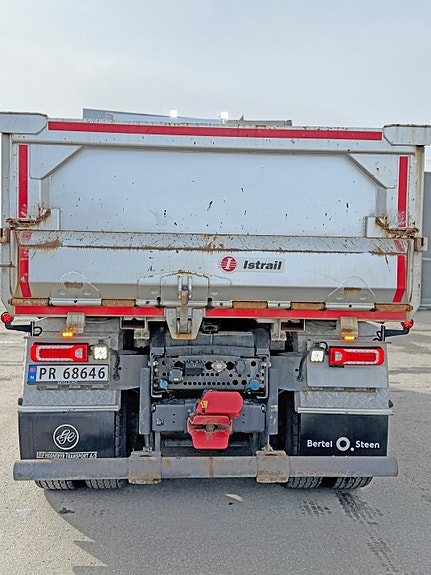 Mercedes-Benz Arocs 2653K 6X4/33 Istraildumper med høytløftende luke, akselavlastning, kjøleskap, roterende, se video 7 of 26