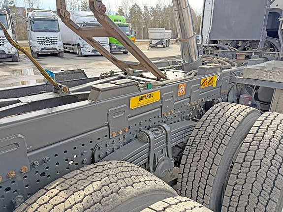 Mercedes-Benz Arocs 2653K 6X4/33 Istraildumper med høytløftende luke, akselavlastning, kjøleskap, roterende, se video 13 of 26