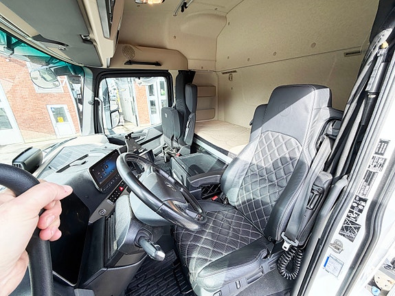 Mercedes-Benz Arocs 2653K 6X4/33 Istraildumper med høytløftende luke, akselavlastning, kjøleskap, roterende, se video 20 of 26