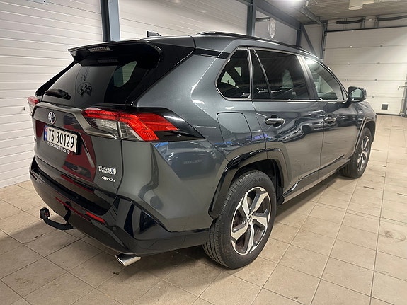 Toyota RAV4 Plug-in Hybrid 5 of 22