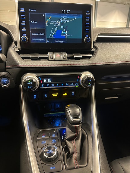 Toyota RAV4 Plug-in Hybrid 20 of 22