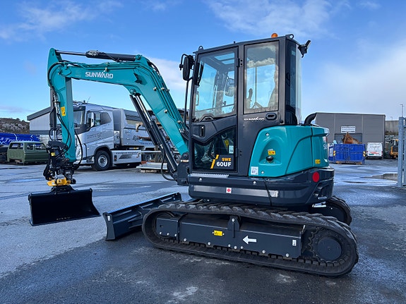Sunward SWE60UF Engcon Rotortilt