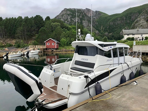 VELUTSTYRT KVALITETSBÅT: Grandezza 29 WA - Skipsregistrert - GI BUD 3 of 5