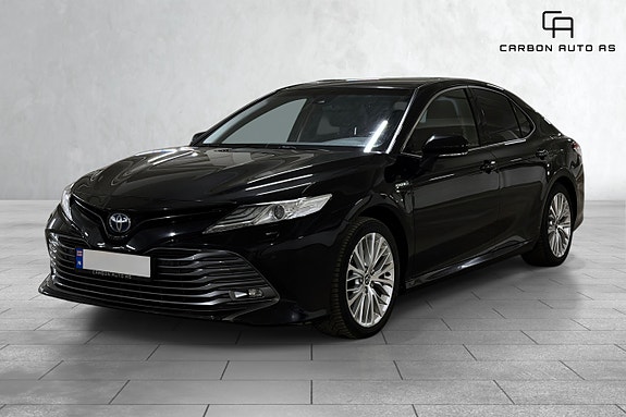 Toyota Camry 4 of 5