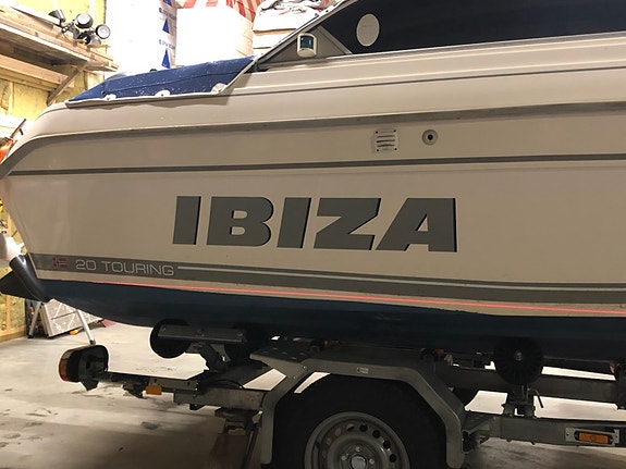Ibiza touring nesten gratis båt med ny motor 4 of 5