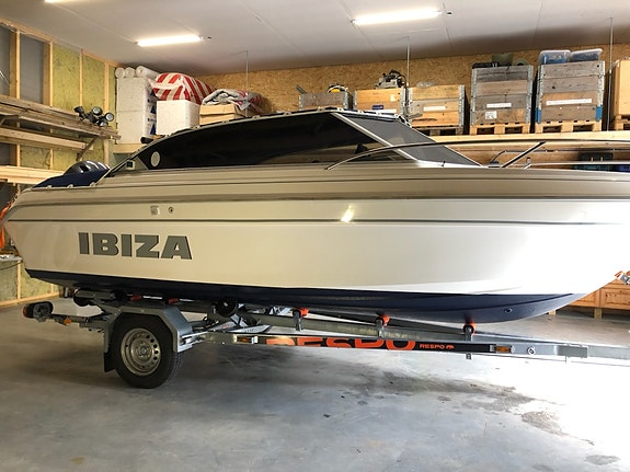 Ibiza touring nesten gratis båt med ny motor 2 of 5