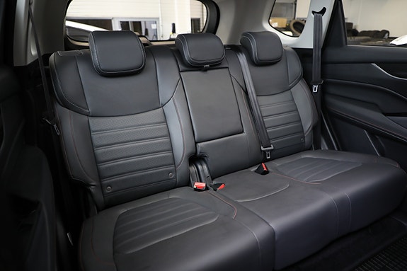 Maxus Euniq 6 21 of 30