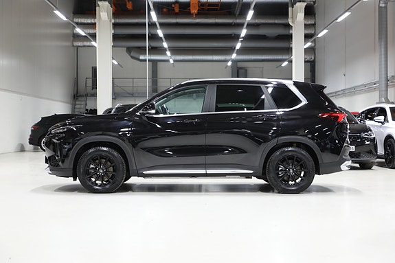 Maxus Euniq 6 3 of 5