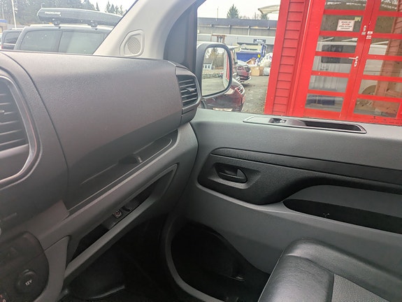 Opel Vivaro 21 of 25