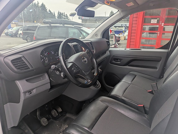 Opel Vivaro 9 of 25