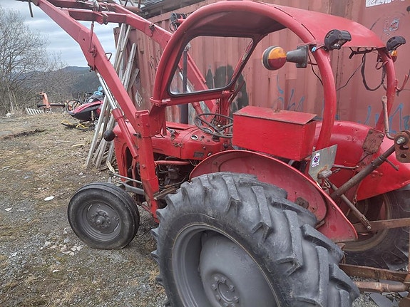 Massey Ferguson 35 3 of 5