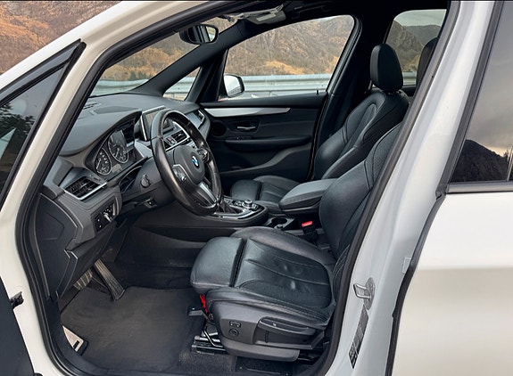 BMW 220d 11 of 30
