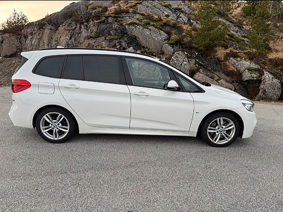 BMW 220d 6 of 30