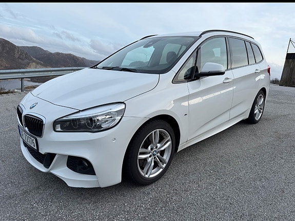 BMW 220d 2 of 30