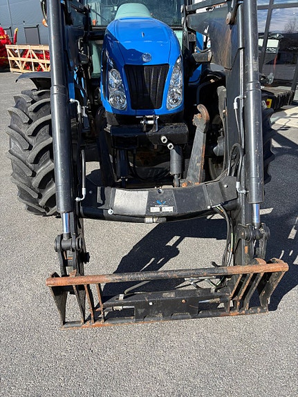 New Holland T5060 2010, kr 360 000,-