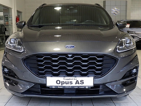 Ford Kuga 2 of 5
