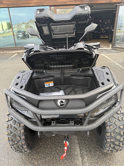 Can-Am Outlander 6x6 Backcountry 1000R 16 of 16