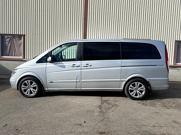 Mercedes-Benz Viano 4 of 5