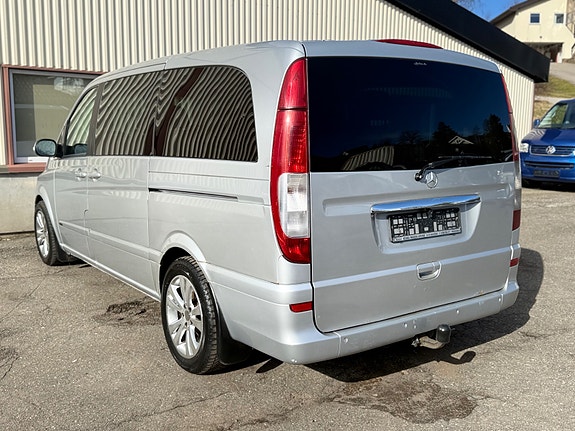 Mercedes-Benz Viano 8 of 25