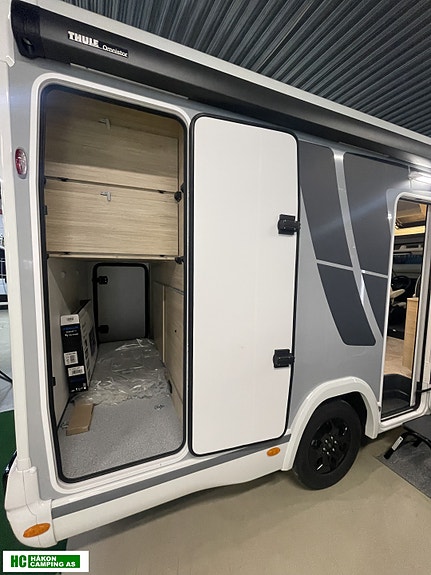 Challenger 240 GRAPHITE EDITION Ford Transit 130 hk 2,0L automat 4 of 22