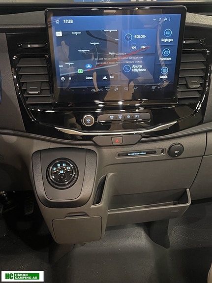 Challenger 240 GRAPHITE EDITION Ford Transit 130 hk 2,0L automat 11 of 22