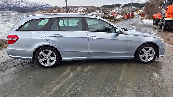 Mercedes-Benz E250 9 of 30