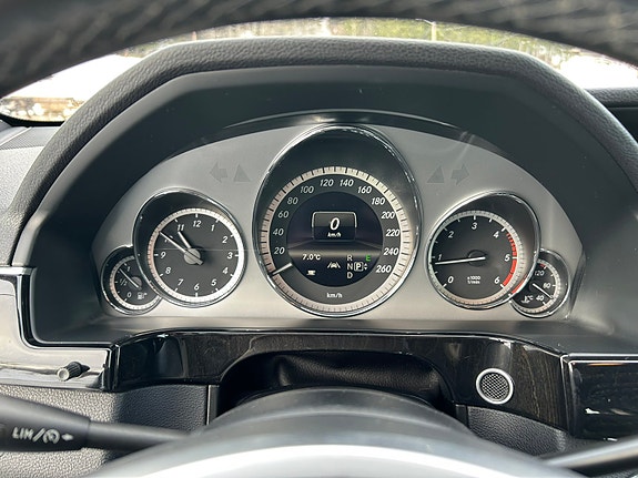 Mercedes-Benz E250 23 of 30