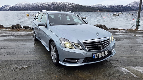 Mercedes-Benz E250 11 of 30