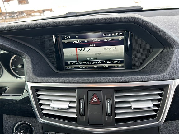 Mercedes-Benz E250 25 of 30