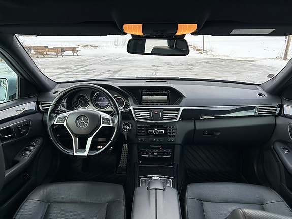 Mercedes-Benz E250 21 of 30