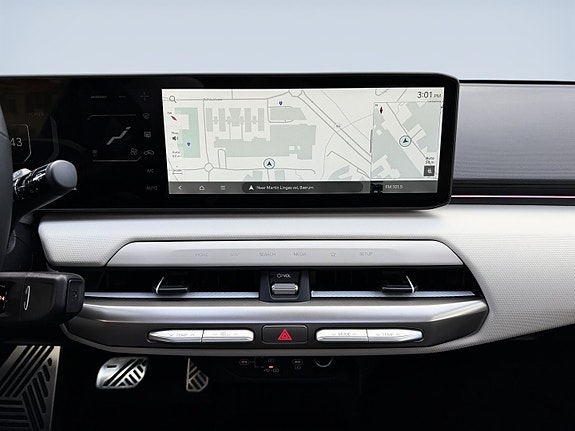 Kia EV4 25 of 30