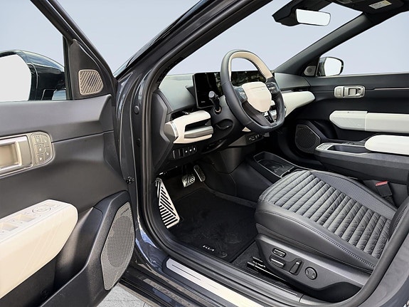 Kia EV4 10 of 30