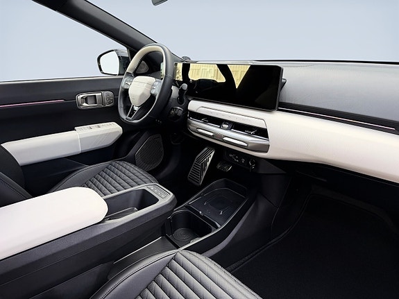 Kia EV4 13 of 30