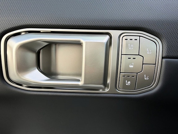 Kia EV4 26 of 30