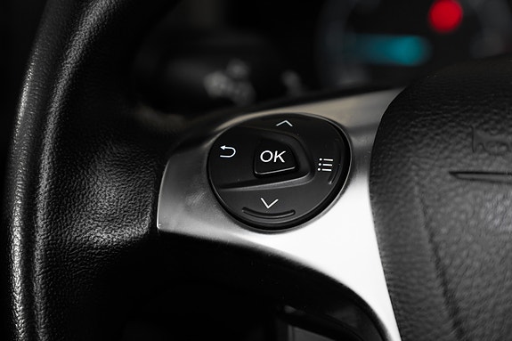 Ford Transit Connect 11 of 24