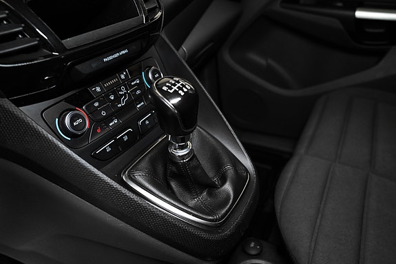 Ford Transit Connect 22 of 24