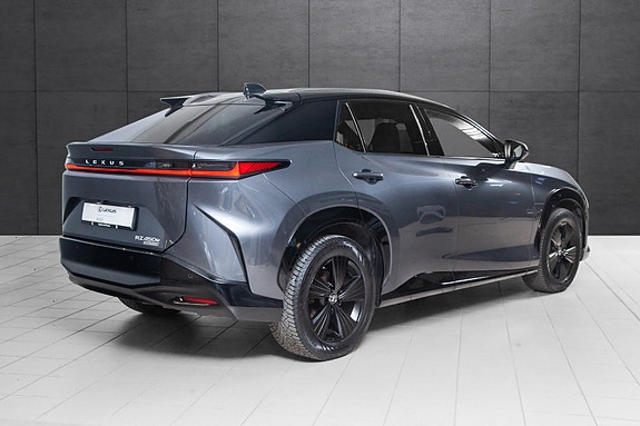 Lexus RZ450e 4 of 19