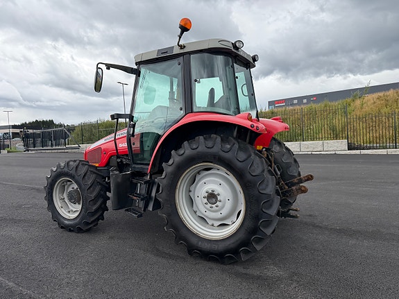 Massey Ferguson 5435 9 of 30