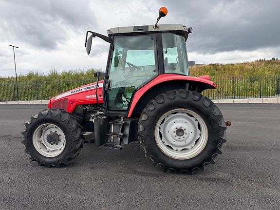 Massey Ferguson 5435 7 of 30